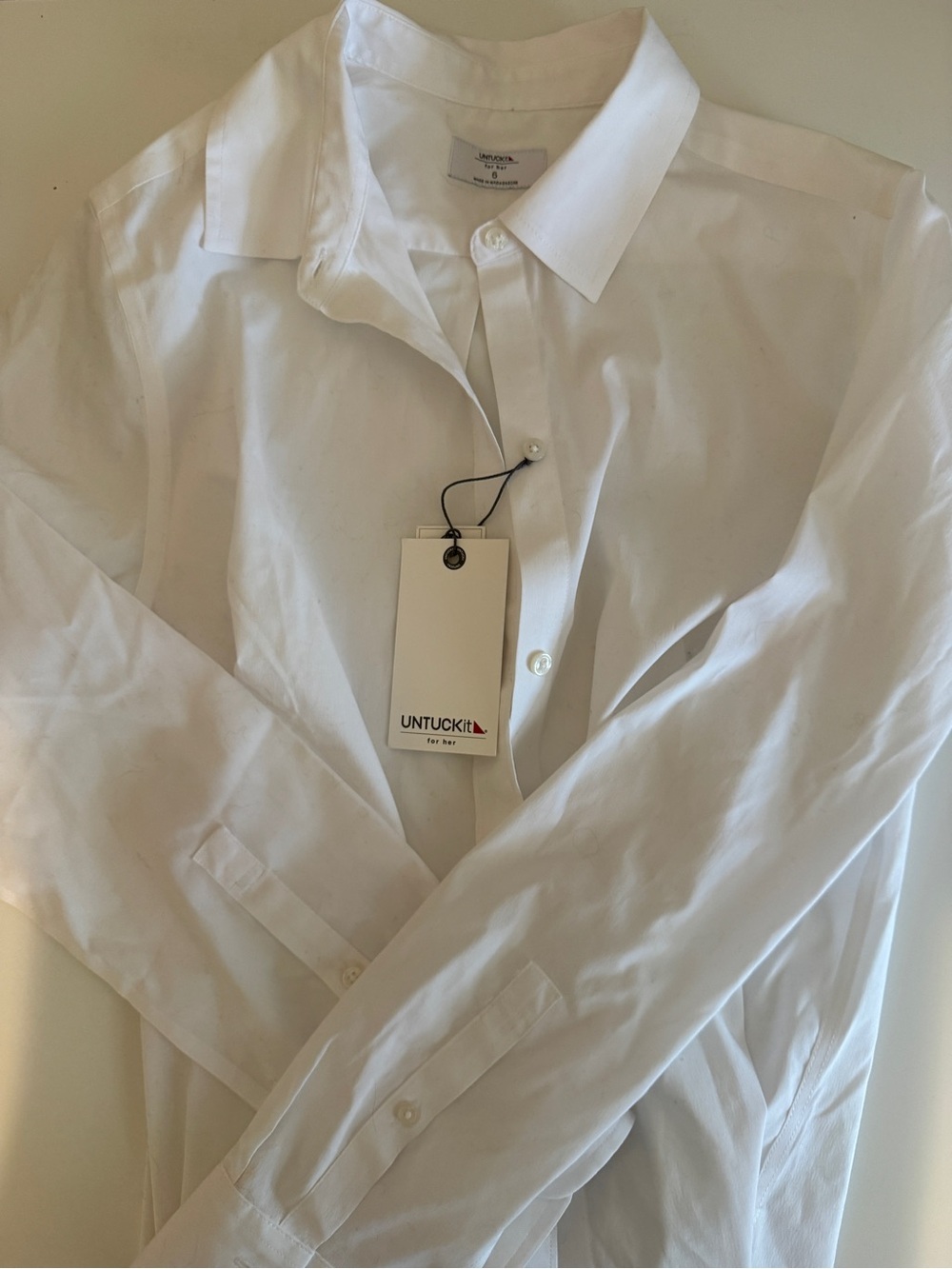 UNTUCKit Women's White Button-Down Shirt - Classic Collar